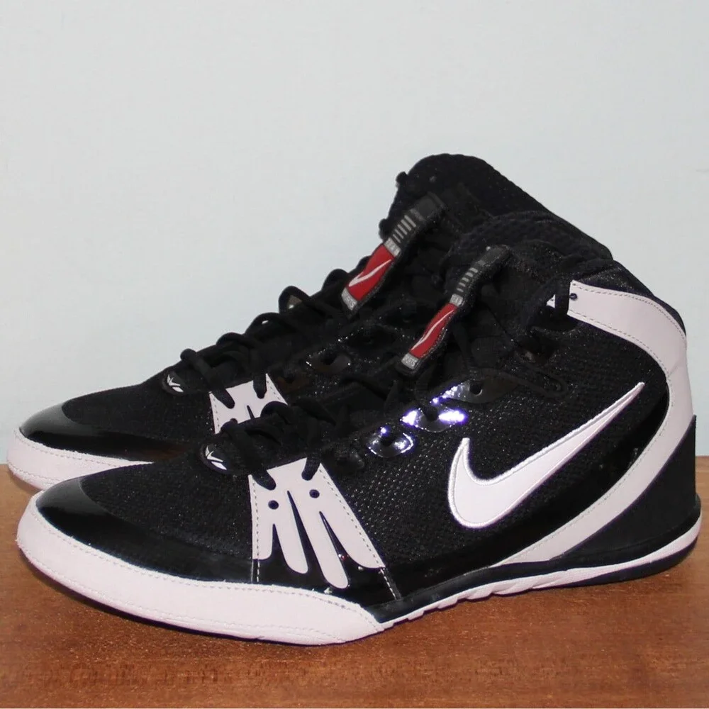 Nike Freek Wrestling Shoes Mens 10.5 Black White